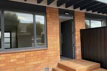 4/7 Division Street , Riccarton