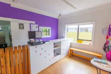 37 Lincoln Road, Addington