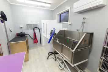 37 Lincoln Road, Addington