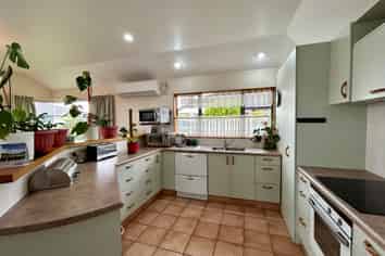 4 Rochfort Place, Westport