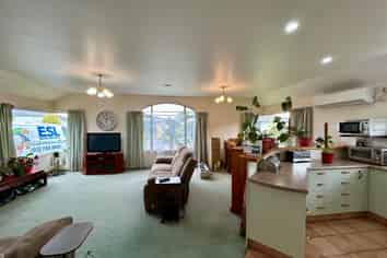 4 Rochfort Place, Westport