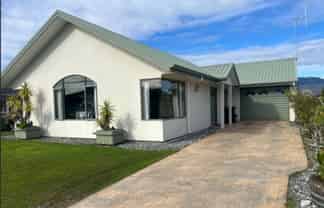 4 Rochfort Place, Westport