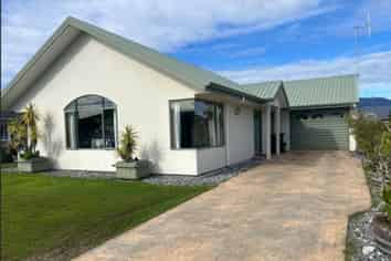 4 Rochfort Place, Westport