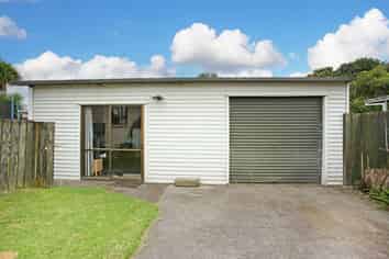 30 Riverside Drive, Waiuku