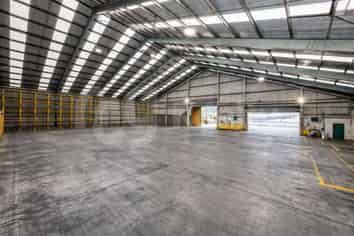 Versatile Multi-Use Industrial Complex