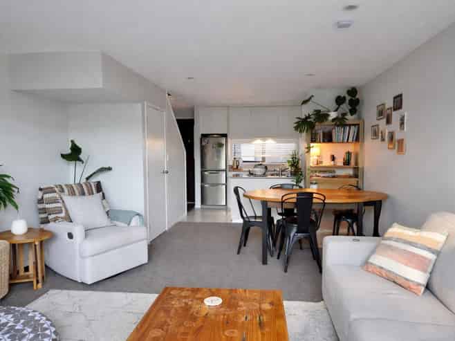 9/3 Fairdale Pl, Birkdale