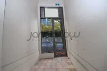 VENDOR BLEEDING – MUST SELL. Queen St Retail.