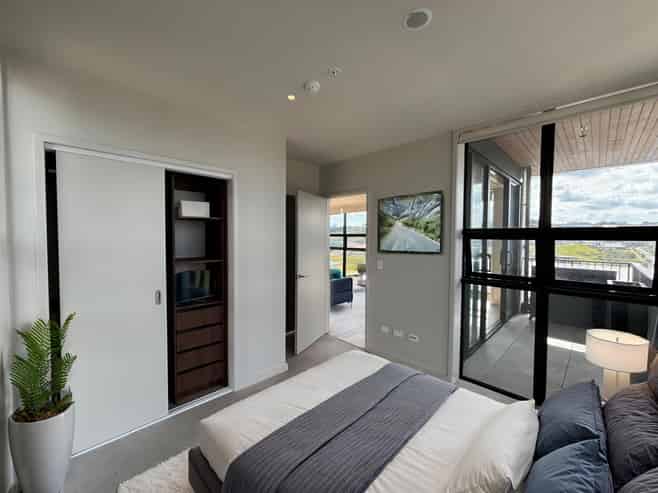 303/82 Te Oneroa Way, Long Bay