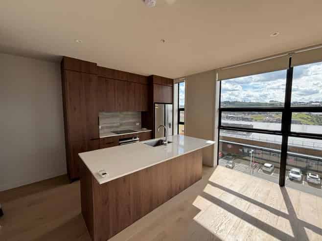 303/82 Te Oneroa Way, Long Bay