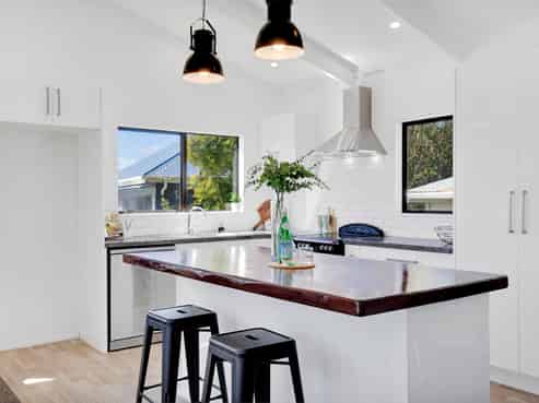 6 Moki Street, Titahi Bay