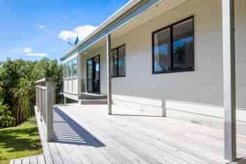 6 Moki Street, TITAHI BAY