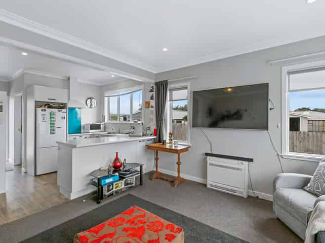 15 Worcester Street, Levin