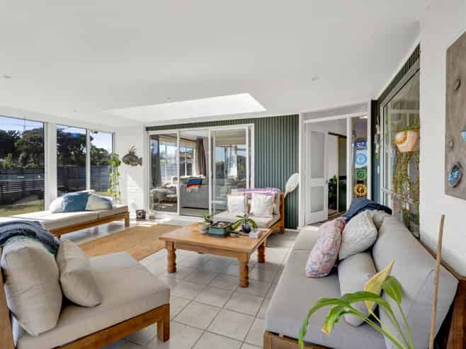 44 Wairau Road, Oakura