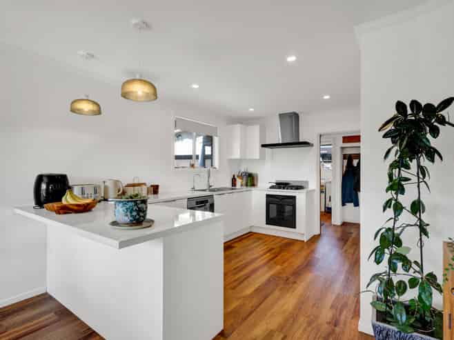 44 Wairau Road, Oakura