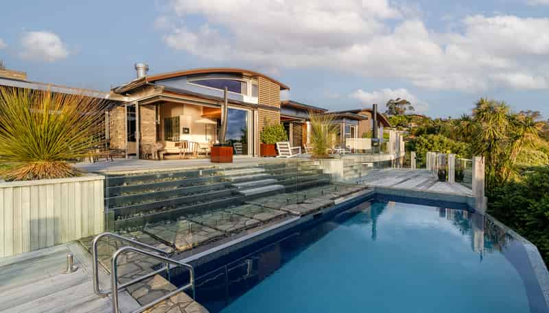 16 Grant Street, Mahurangi East