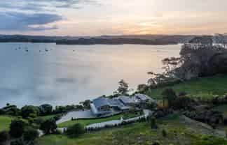 16 Grant Street, Mahurangi East
