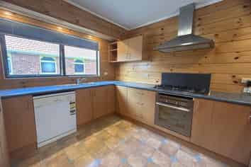 12 Rawhiti Road, One Tree Hill