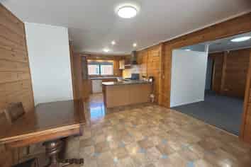 12 Rawhiti Road, One Tree Hill