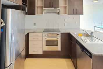 5A/17 Crown Lynn Place, New Lynn