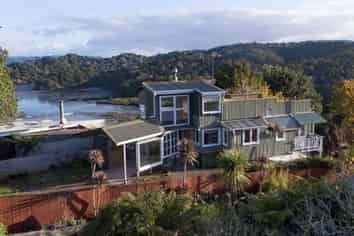 741 South Titirangi Road, Titirangi