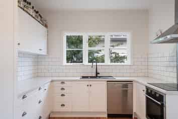 110 Bath Street, Levin