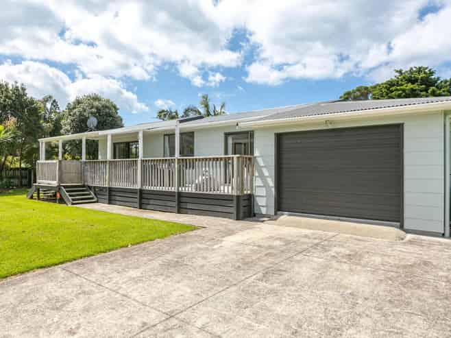 17 Mako Avenue, Whiritoa