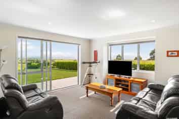 1217 Miranda Road, Miranda