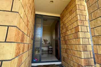 32 Topland Drive, Flat Bush