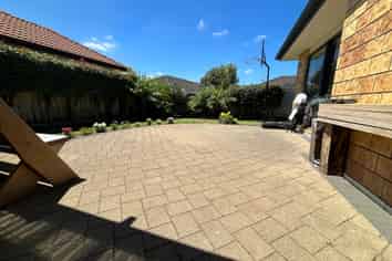 32 Topland Drive, Flat Bush