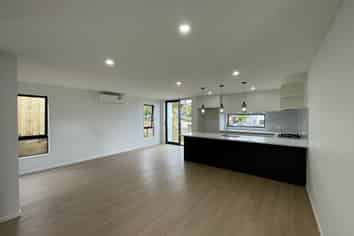 16A Janome Place, Bucklands Beach