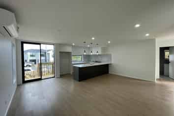 16A Janome Place, Bucklands Beach