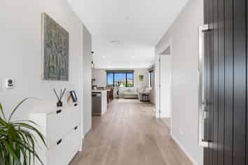 10 Te Kahu Lane, Halcombe