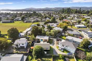 35B Henderson Crescent, Gate Pa