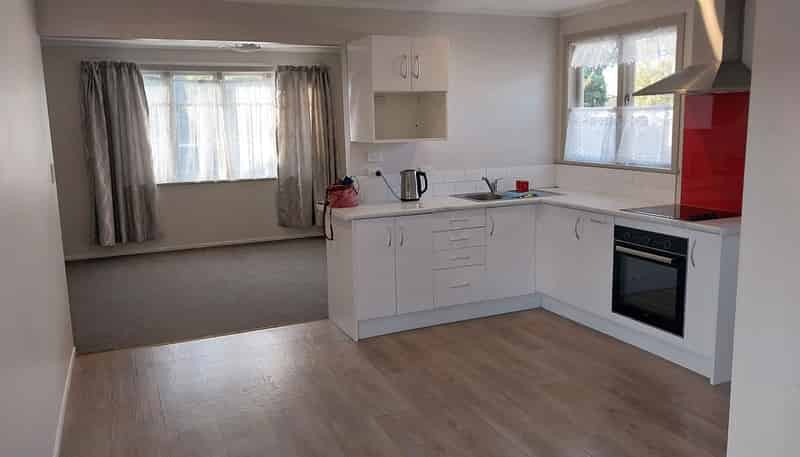 42 Bell Road, Western Heights