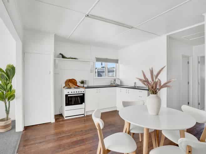 15 Alberta Road, Glen Avon