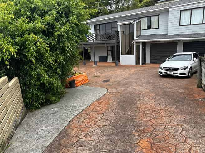 27A Downing Street, Glenfield