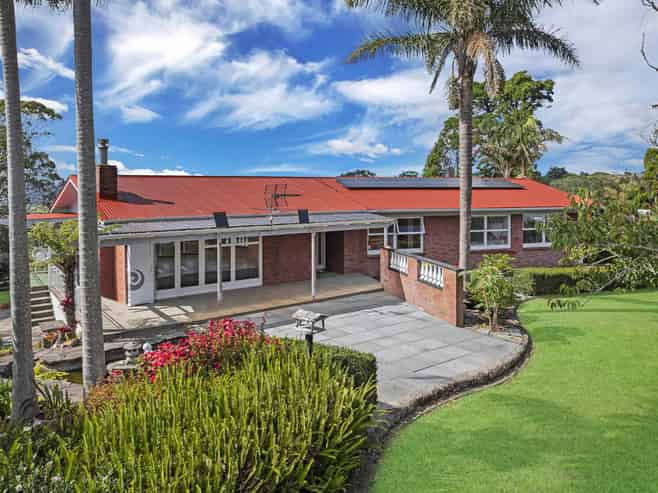 480 Whitford Road, Whitford