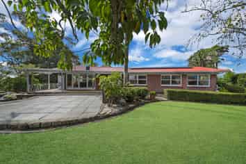 480 Whitford Road, Whitford