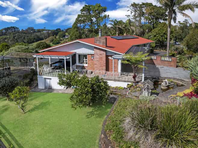 480 Whitford Road, Whitford