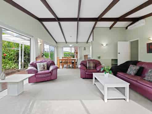50 Marine Parade, Mellons Bay