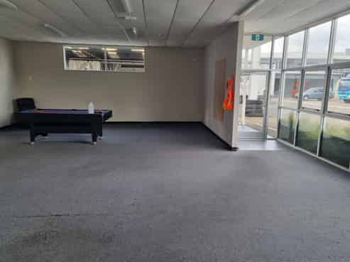 Office Facilities in Kelvin Grove - Great Value
