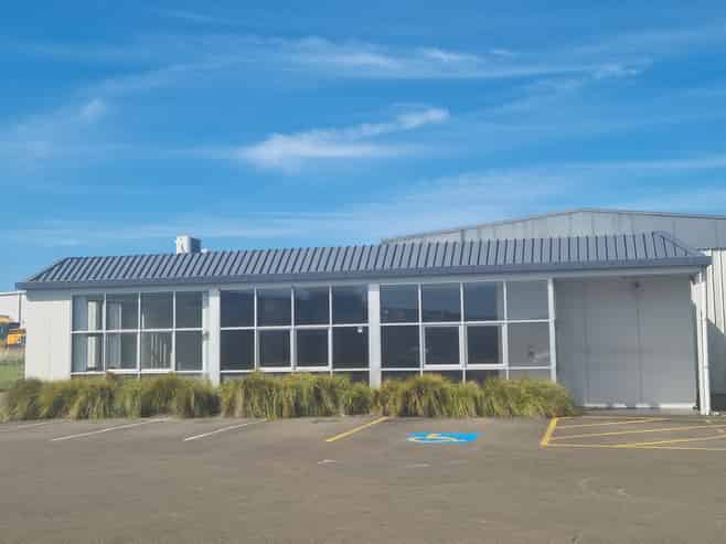 Office Facilities in Kelvin Grove - Great Value