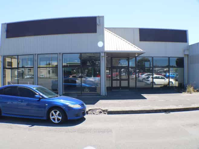 Central Workshop/ Shoowroom & Offices