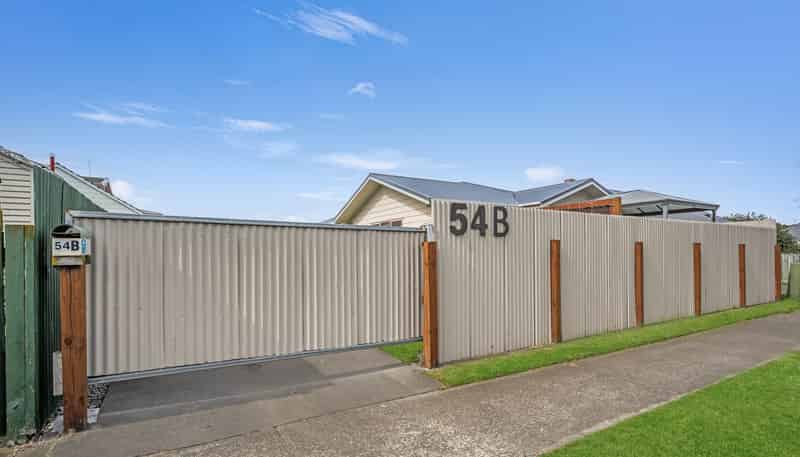 54B Russell Rd, Marewa