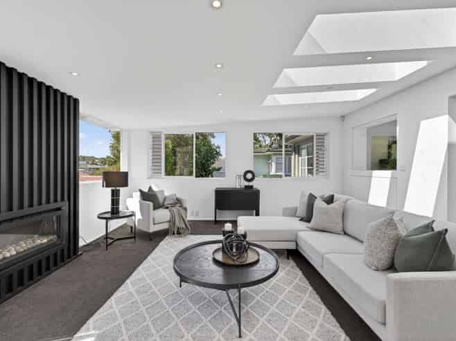 8 Robley Crescent, Glendowie