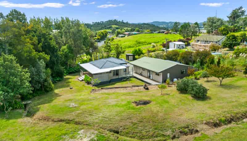 34 Toetoe Road, Otaika