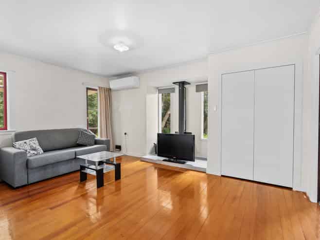 34 Toetoe Road, Otaika