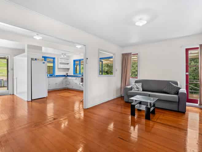 34 Toetoe Road, Otaika