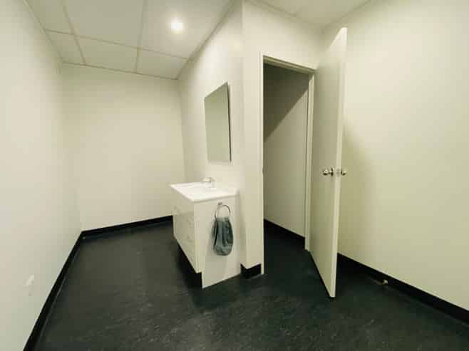 Modern Refurbished Space Near Lincoln Road