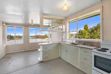 13 Pratt Street, Waikouaiti